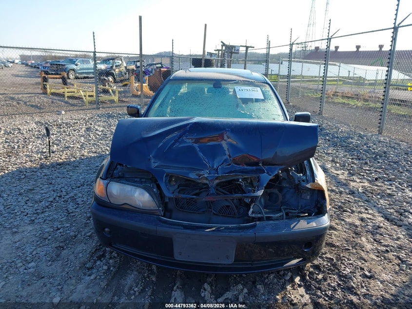 2003 BMW 325Xi VIN: WBAEU33443PM56960 Lot: 44793362