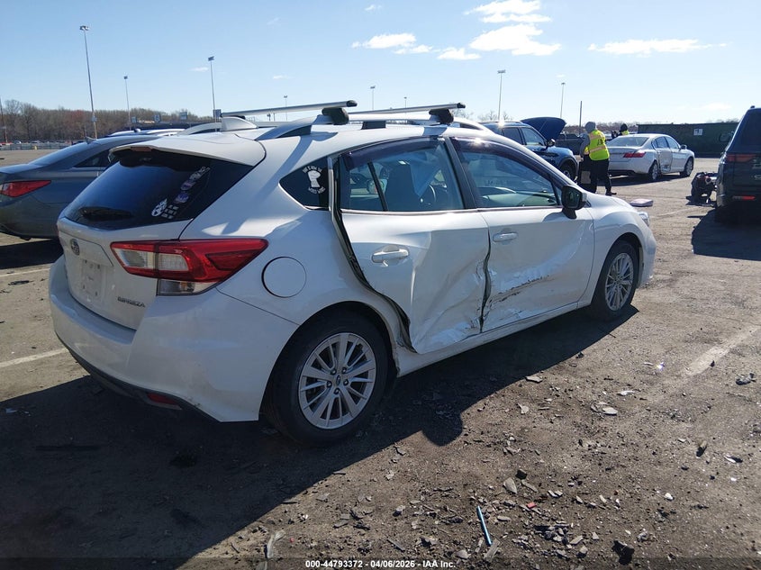 2018 Subaru Impreza 2.0 2.0I Premium white Lot 111044793372 Vin 4S3GTAB61J3718735