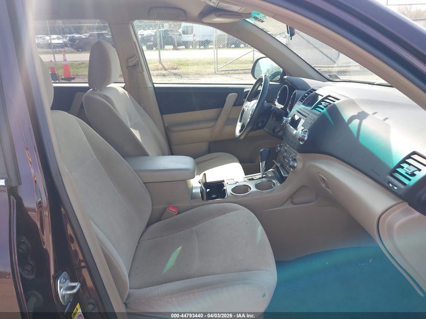 2012 Toyota Highlander Base V6