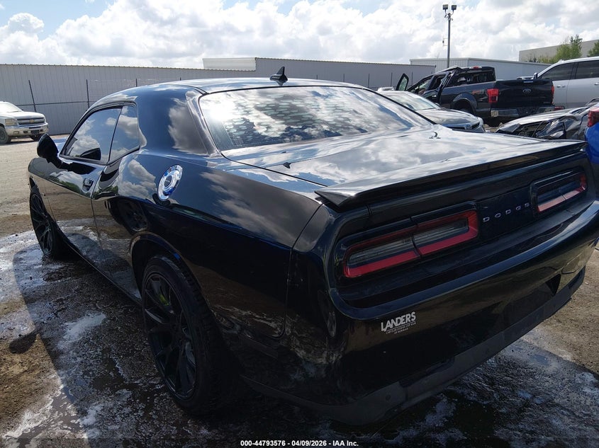 2015 Dodge Challenger 5.7 R/T black Lot 111044793576 Vin 2C3CDZAT6FH715176