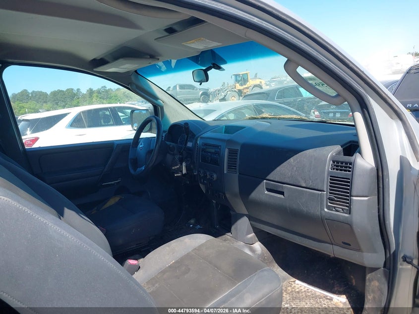 2008 Nissan Titan Xe