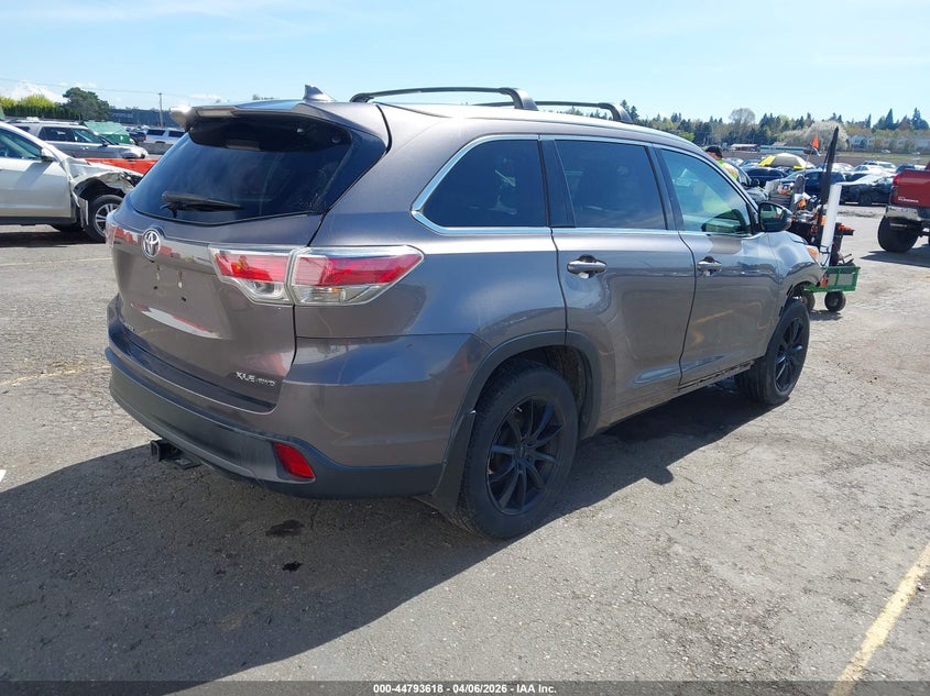 2016 Toyota Highlander Xle V6