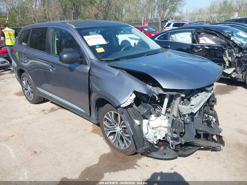 2018 Mitsubishi Outlander Es