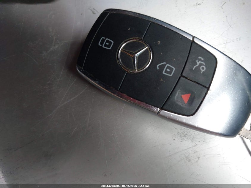 2019 MERCEDES-BENZ C 300 4MATIC · Фото 11