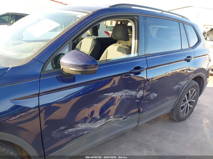 2021 VOLKSWAGEN TIGUAN 2.0T S — Photo 18