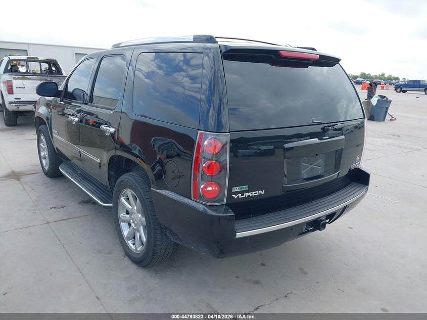 2011 GMC Yukon Denali