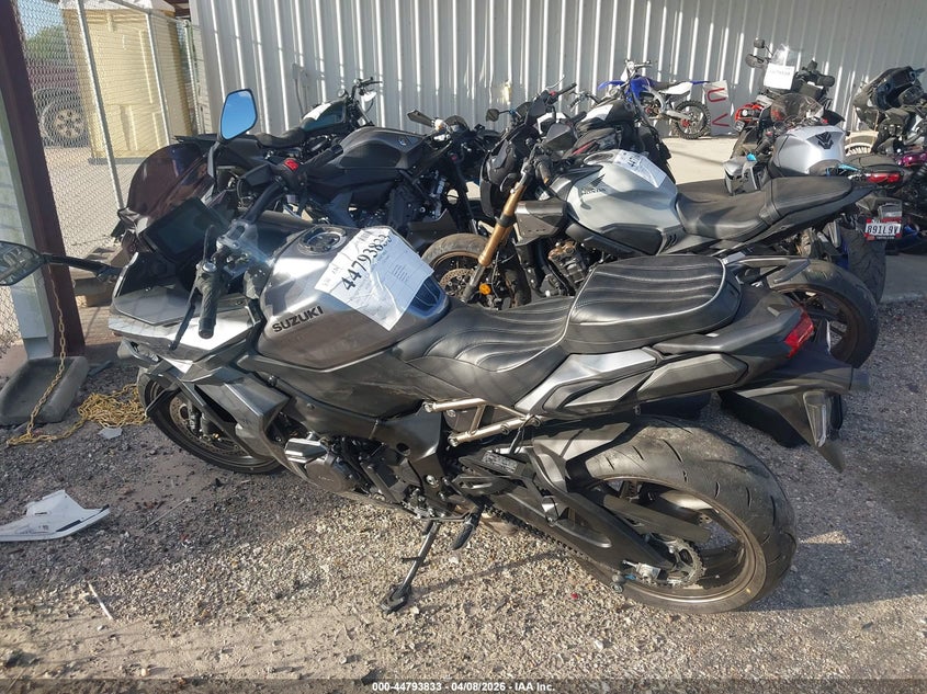 2025 Suzuki Gsx1000 Gt/Gt+ VIN: JS1EK12B4S7100143 Lot: 44793833