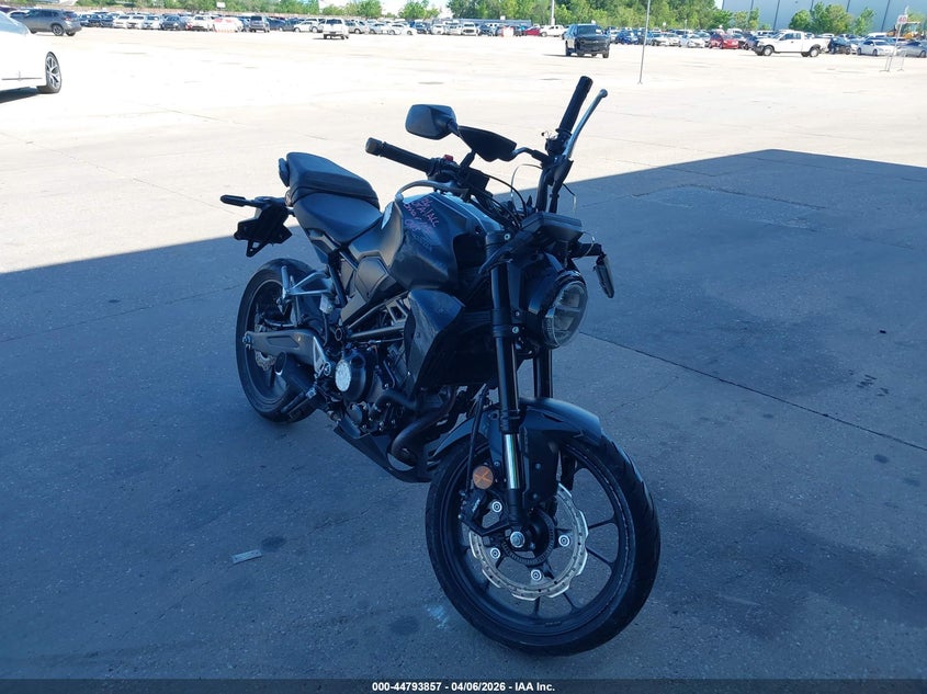 MLHNC5550R5400183 HONDA CBF300 Photo 1
