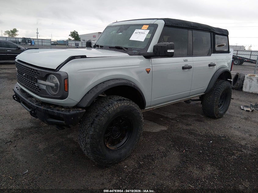 2023 Ford Bronco Badlands 1FMEE5DPXPLB38080 photo 1
