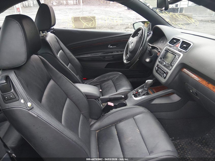2012 Volkswagen Eos Lux