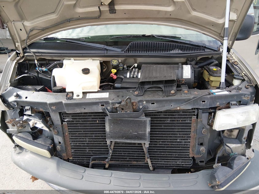 2001 Chevrolet Express VIN: 1GAHG39R611189159 Lot: 44793970