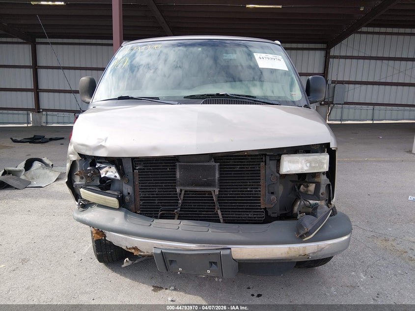 2001 Chevrolet Express VIN: 1GAHG39R611189159 Lot: 44793970