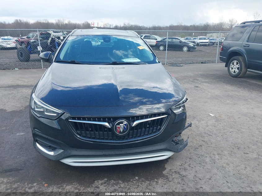 2018 Buick Regal Tourx Essence VIN: W04GV8SX6J1085473 Lot: 44793999