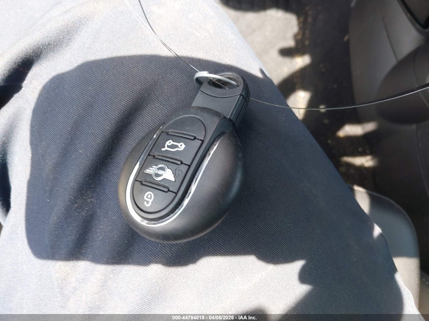 2016 Mini Hardtop Cooper S VIN: WMWXU3C52G2D31091 Lot: 44794019