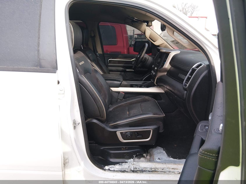 2020 Ram 1500 Laramie 4X4 6'4 Box