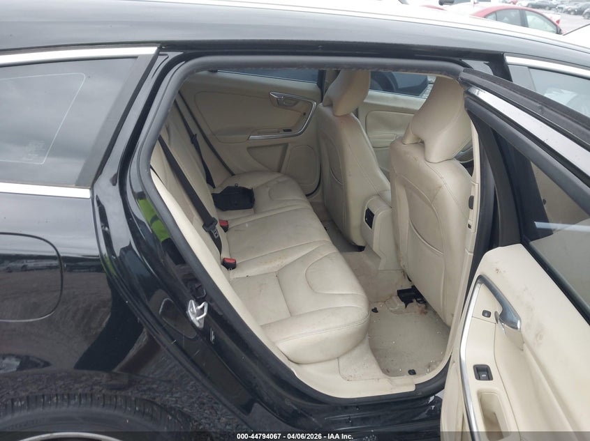 2015 Volvo V60 T5 Premier VIN: YV140MEK8F1256466 Lot: 44794067