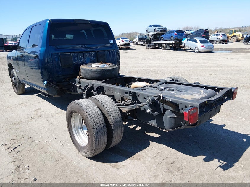 2022 Ram 3500 Chassis Tradesman/Slt/Laramie/Limited