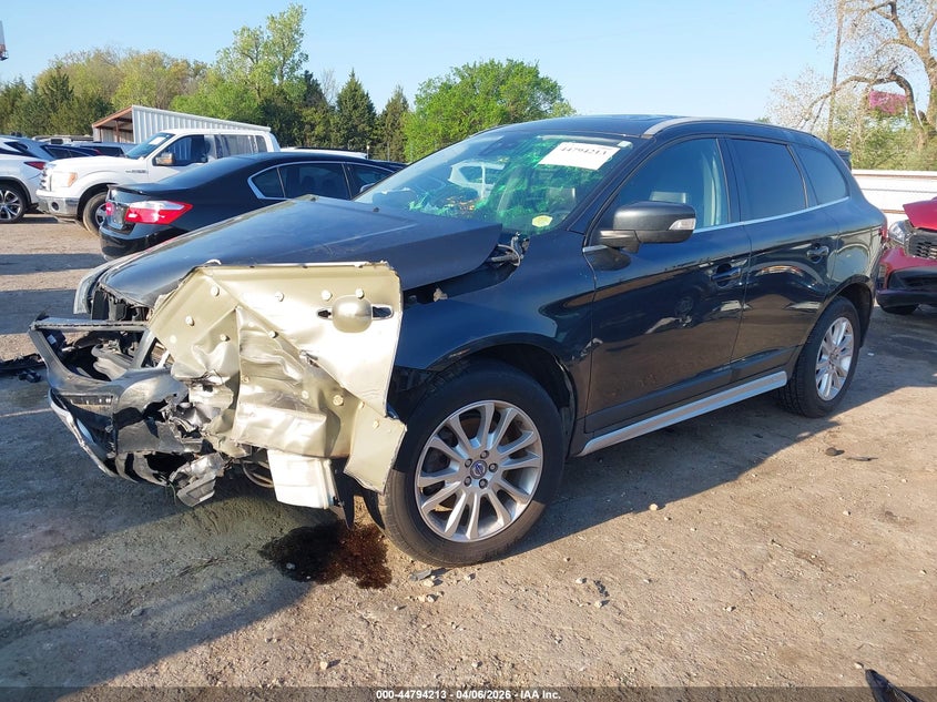 2010 VOLVO XC60 auction photo 2