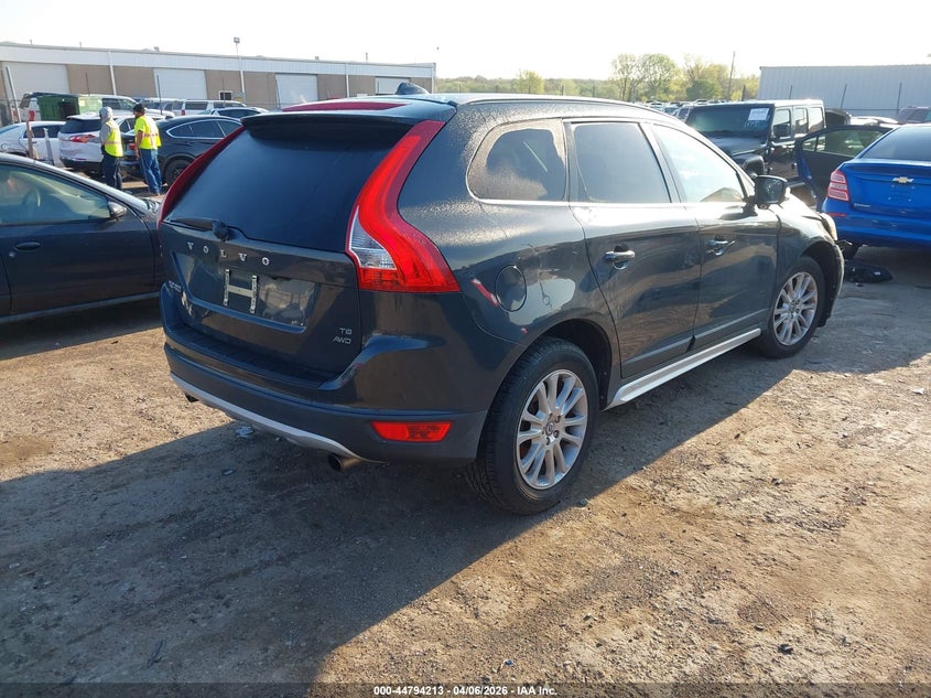 2010 VOLVO XC60 auction photo 4