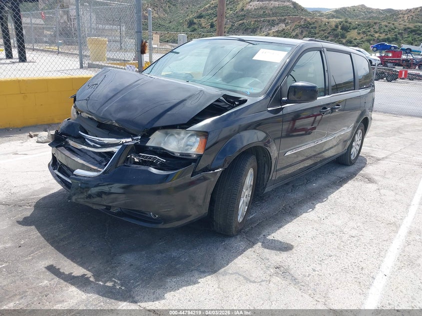 2014 Chrysler Town & Country Touring