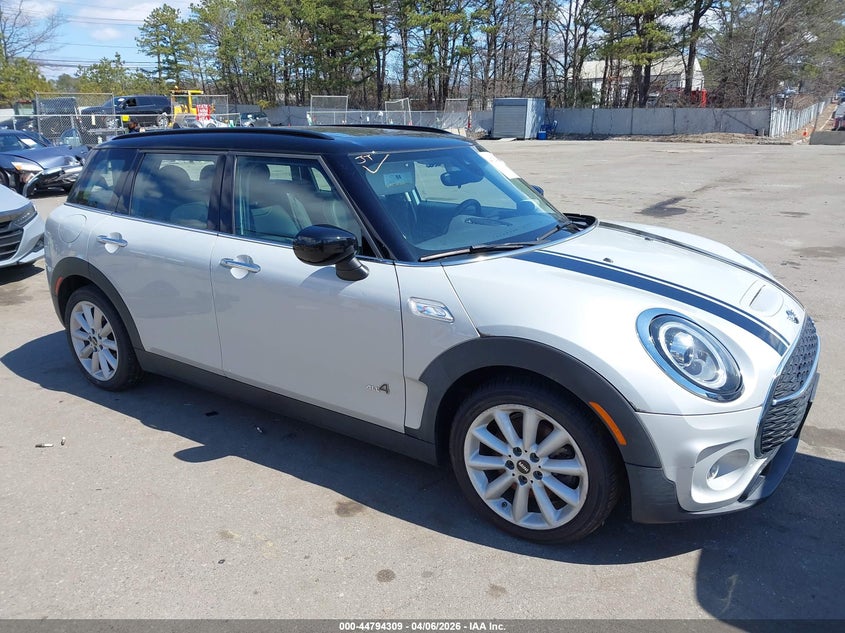 2021 Mini Clubman Cooper S VIN: WMWXJ1C02M2P44266 Lot: 44794309
