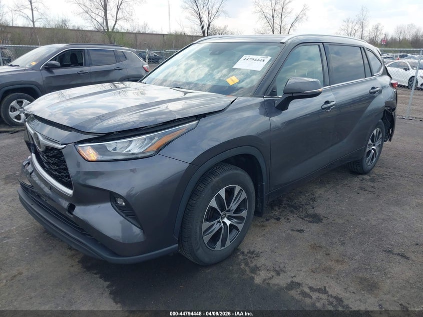 2020 Toyota Highlander Xle