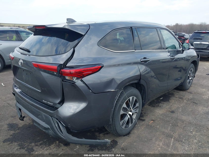 2020 Toyota Highlander Xle