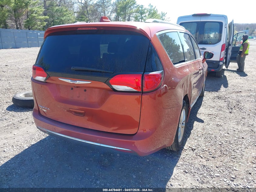 2018 Chrysler Pacifica Touring L