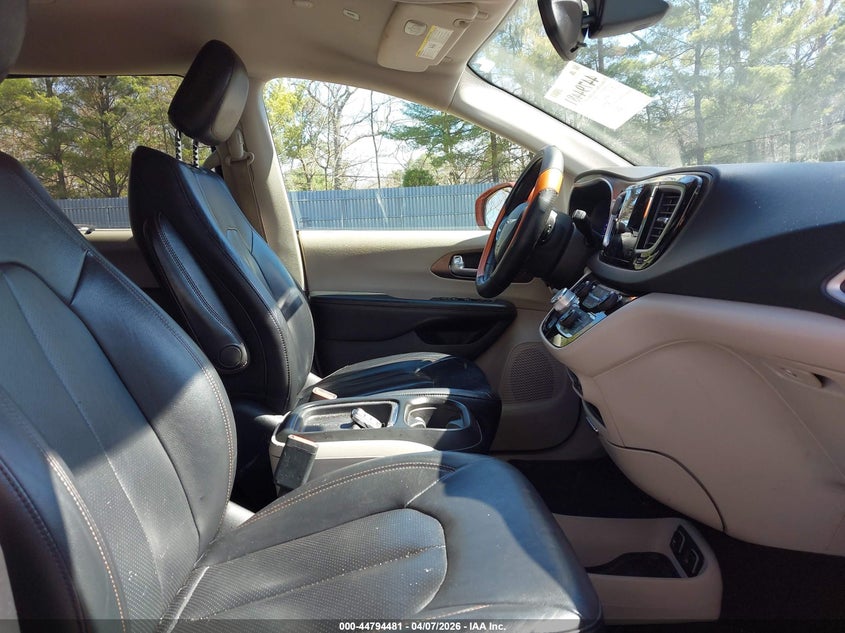 2018 Chrysler Pacifica Touring L