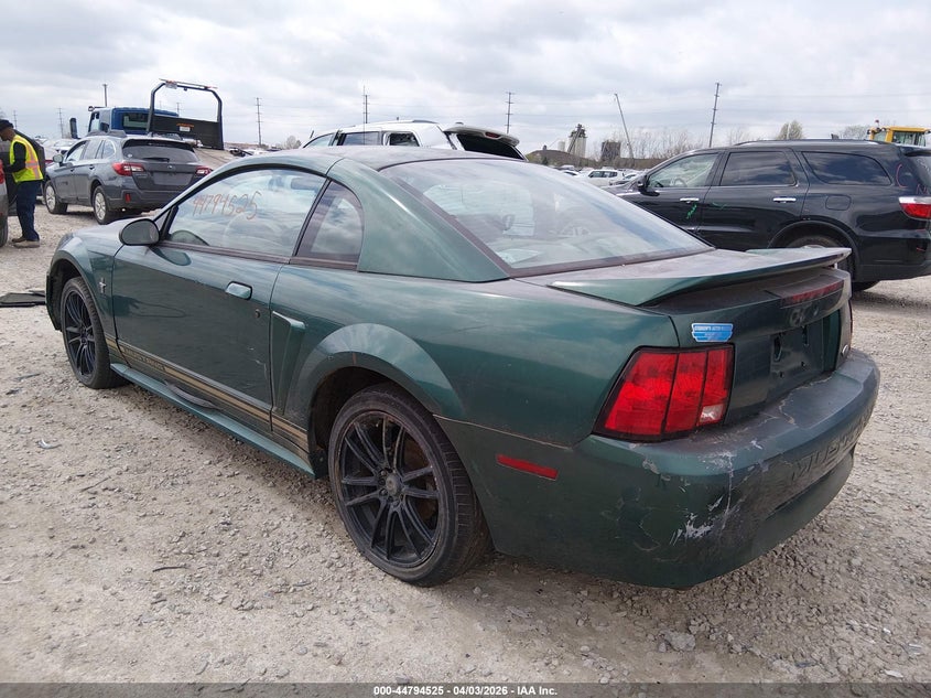 2000 Ford Mustang