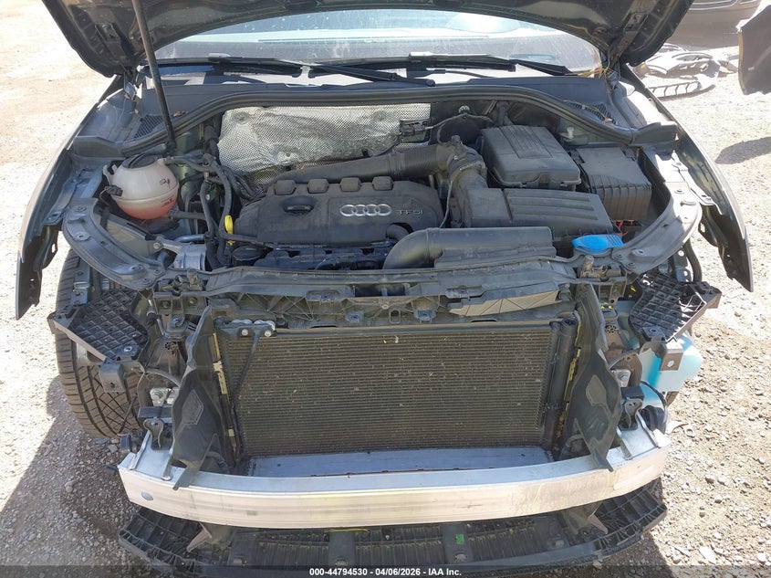 2015 Audi Q3 2.0T Premium Plus VIN: WA1GFCFS5FR001215 Lot: 44794530