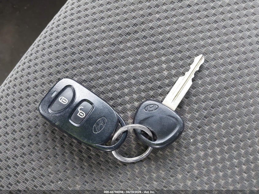 2008 Hyundai Tucson VIN: KM8JN72D68U855851 Lot: 44794556