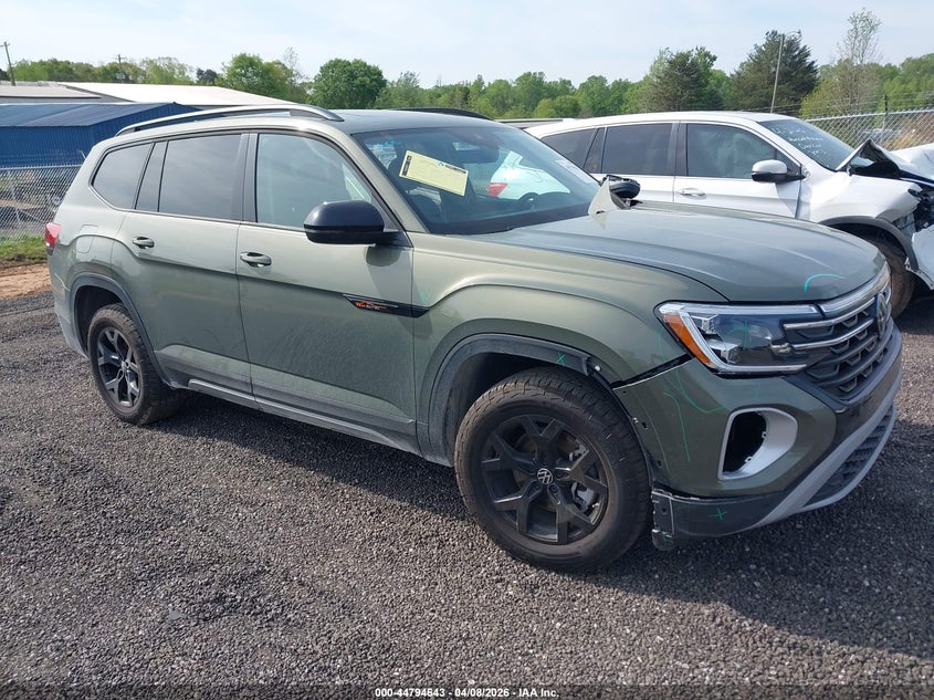 2024 Volkswagen Atlas 2.0T Peak Edition Sel