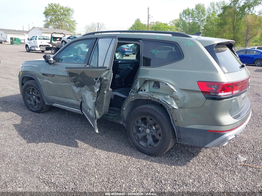 2024 Volkswagen Atlas 2.0T Peak Edition Sel