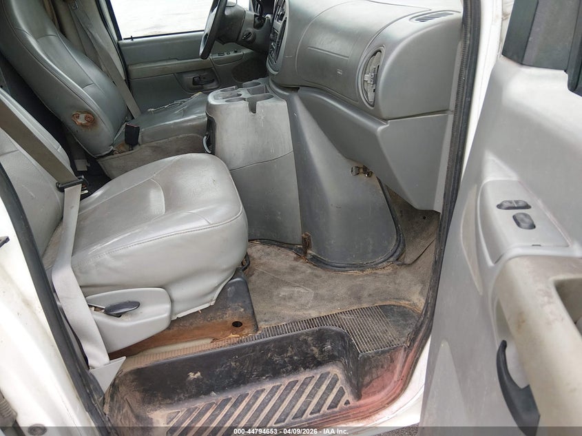 2005 Ford E-150 Commercial/Recreational