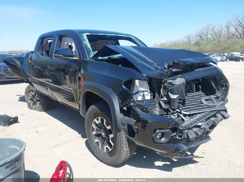 TOYOTA TACOMA TRD OFF ROAD 2022
