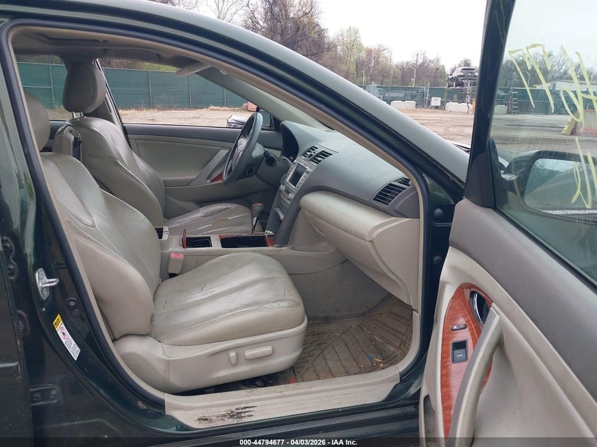 2011 Toyota Camry Xle V6