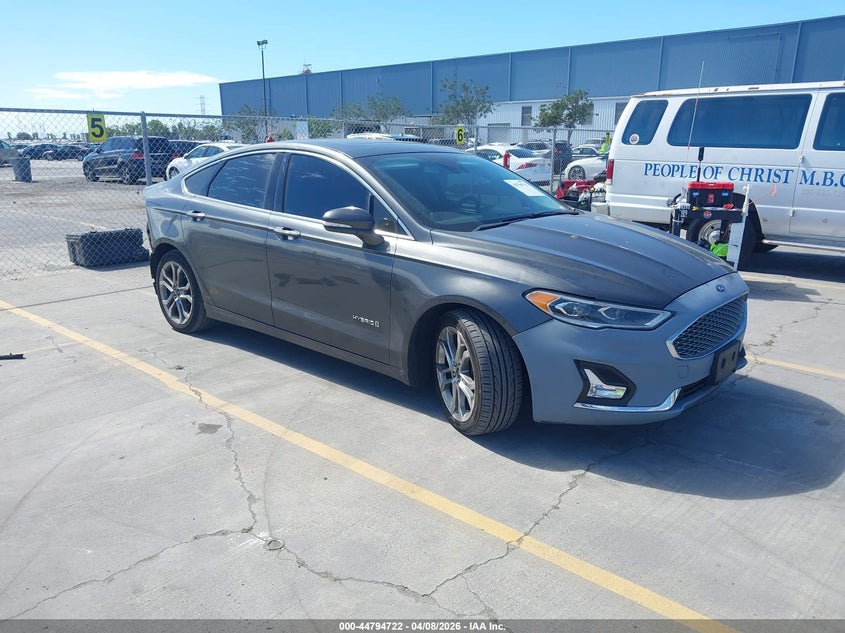 2019 Ford Fusion Hybrid Titanium