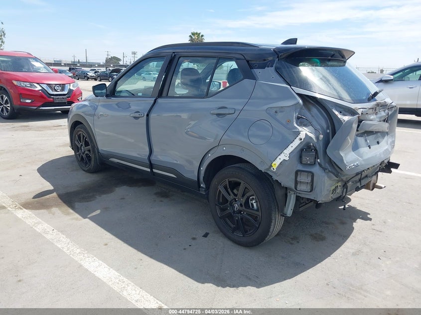 2023 Nissan Kicks Sr Xtronic Cvt