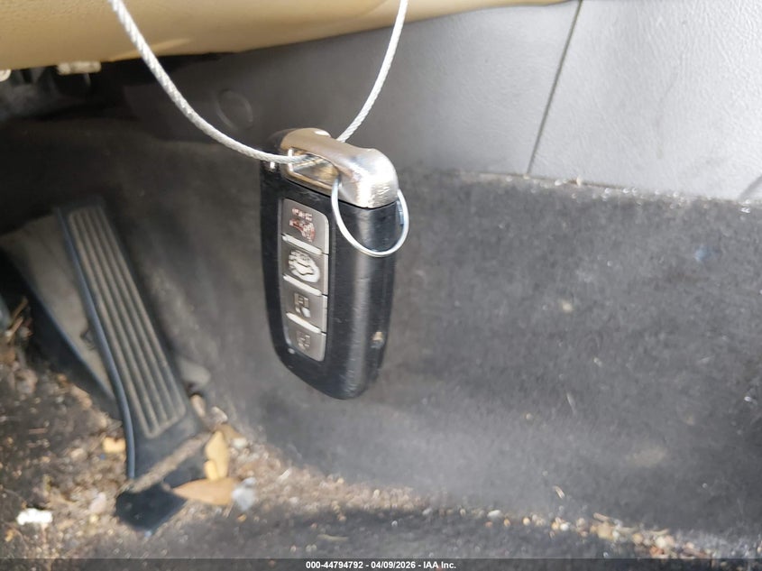 2013 Hyundai Genesis 3.8 VIN: KMHGC4DD1DU227444 Lot: 44794792