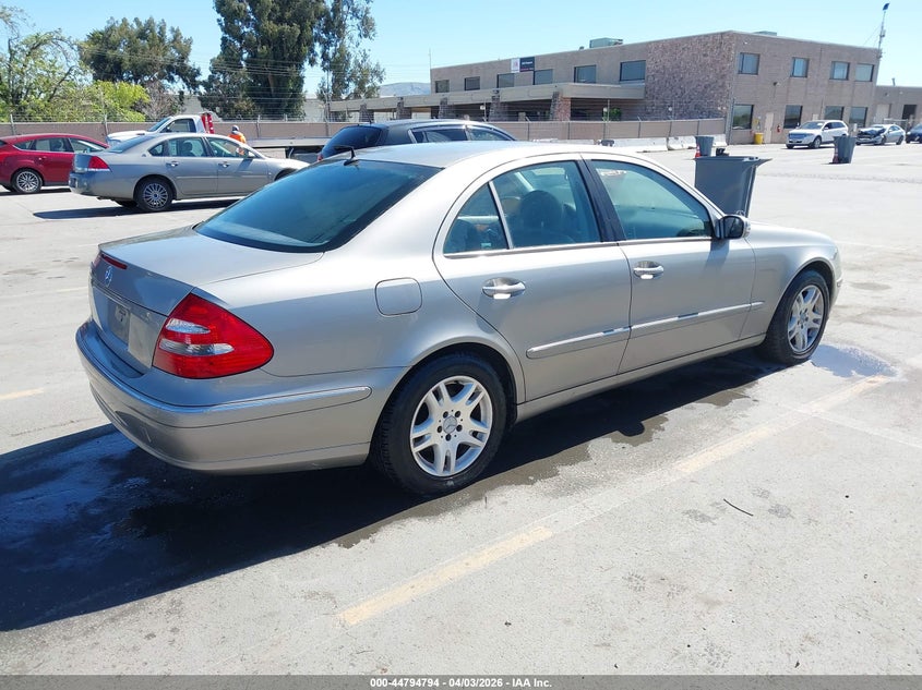 2005 Mercedes-Benz E 320