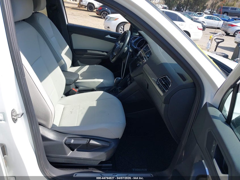 2020 Volkswagen Tiguan 2.0T Se/2.0T Se R-Line Black/2.0T Sel