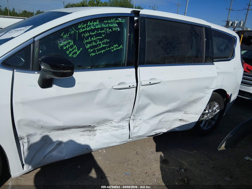 2026 CHRYSLER VOYAGER VAN 3.6L V-6 DOHC, VVT, 287HP