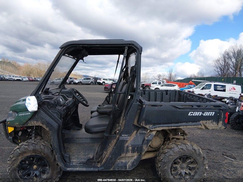 2023 CAN-AM/ BRP TRAXTER CAN-AM DEFENDER HD10 DPS 2