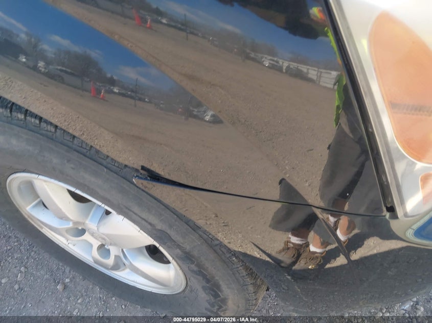 2008 Kia Sorento Lx VIN: KNDJC735785765636 Lot: 44795029