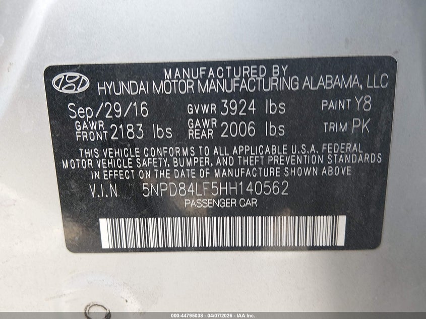 VIN 5NPD84LF5HH140562 2017 HYUNDAI ELANTRA SE