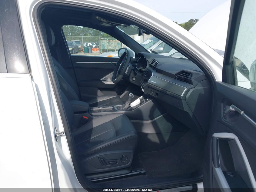 2025 Audi Q3 Premium 45 Tfsi S Line Quattro Tiptronic