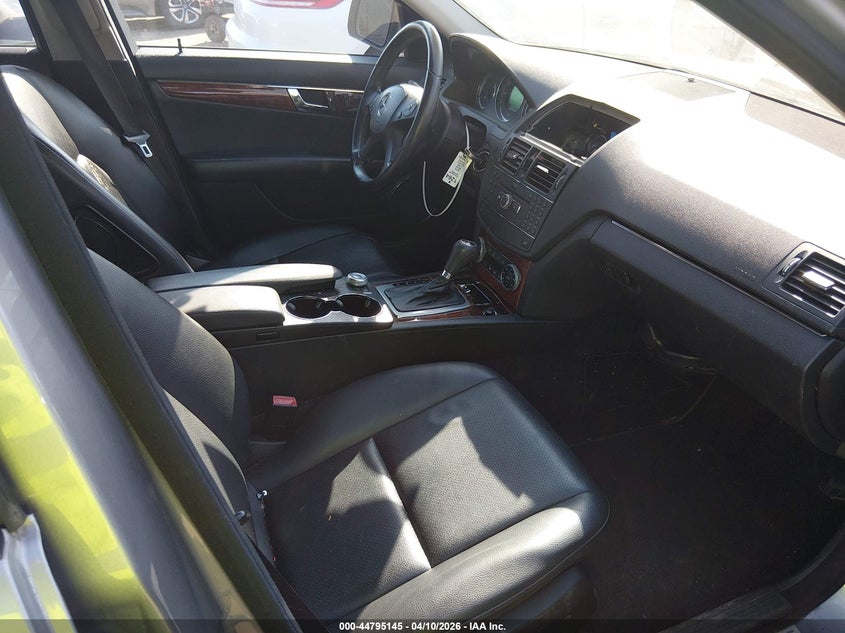 2009 Mercedes-Benz C 300 Luxury 4Matic/Sport 4Matic