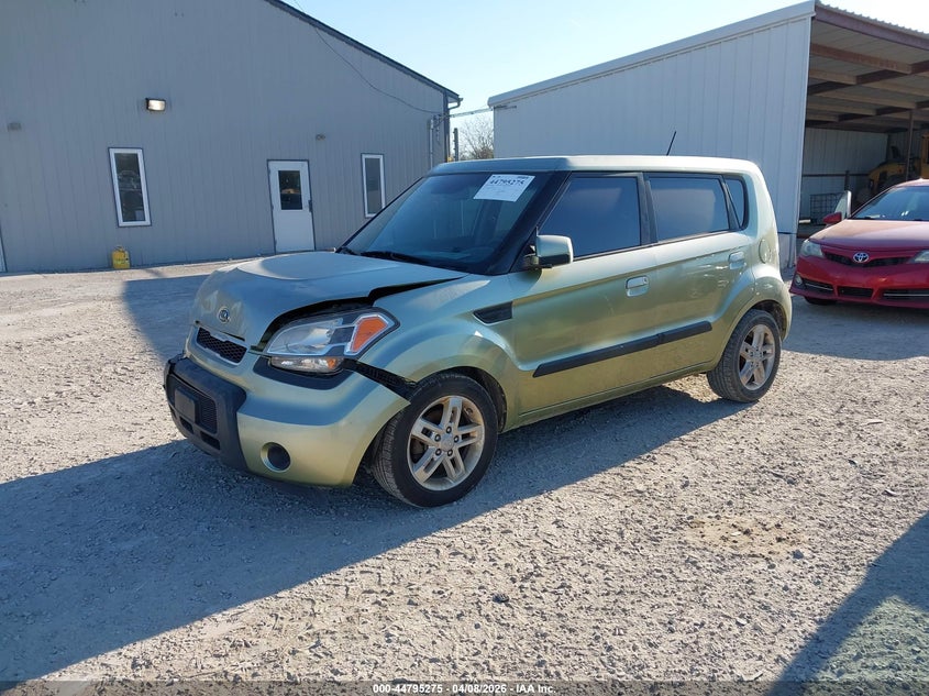2010 Kia Soul +