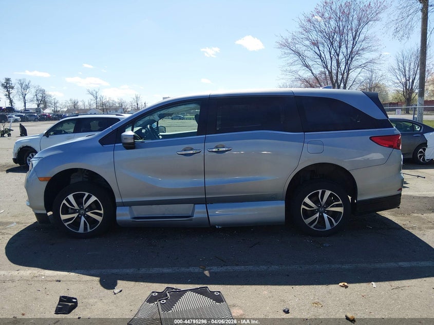 VIN 5FNRL6H89NB041537 2022 HONDA ODYSSEY TOURING